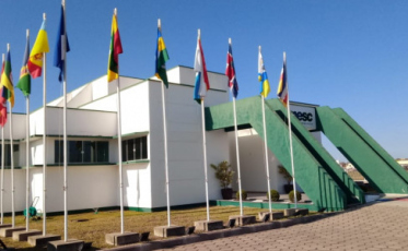 Setor jurídico da AMESC esclarece o piso do magistério