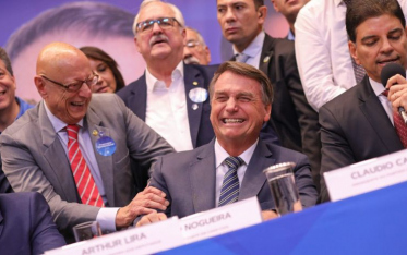 Amin manda recado a Clésio de que fará a “fila andar” e vai a Brasília afagar Bolsonaro