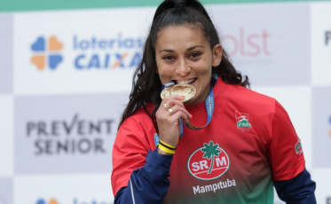 Atleta Ana Cláudia Lemos declara sua paixão pelo esporte 