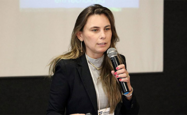 Deputada Paulinha e Dalva Dias se desentendem em Brasília