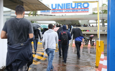 Estudantes de todo Brasil participam do Enade 