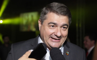 Plenário: MDB encontrará dificuldades para chegar num acordo após anúncio de Antídio Lunelli?