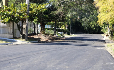 Obras de pavimentação contemplam ruas no bairro São Francisco