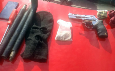 Trio envolvido em assalto em Araranguá é preso na BR-101 em Itapema