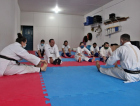 Alunos da Apae recebem aulas gratuitas de karatê