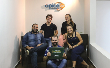 Agência do Sul de SC é finalista no Prêmio Acaert Microfone de Ouro