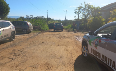 PM prende três criminosos após furto à residência em Forquilhinha