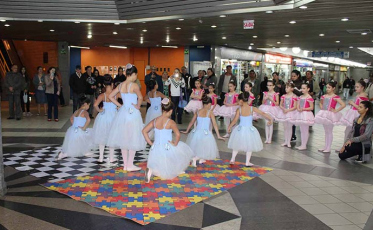 Terminais de Criciúma recebem apresentações