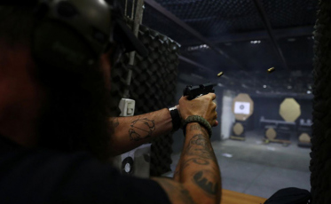 Para ter uma arma em casa, o gasto mínimo é de R$ 3,7 mil