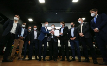 Governador anuncia investimento de mais R$ 26,8 mi em Araranguá  