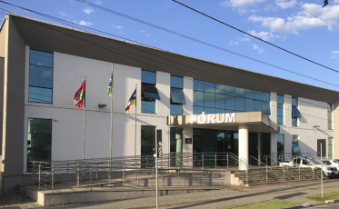 Araranguá: Homem é condenado pela morte da esposa após transmitir HIV conscientemente a ela