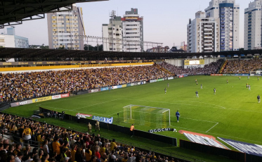 Criciúma vai disponibilizar 1,2 mil ingressos infantis para partida contra o Vila Nova