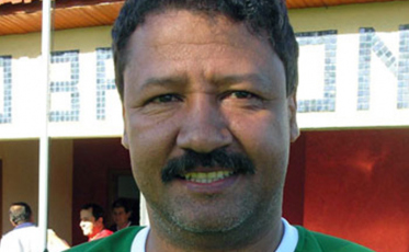 Morre o ex-atacante Soares