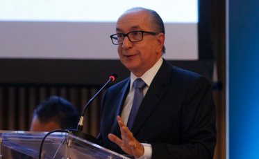 Governo estuda aumentar IR para rendas mais altas, diz secretário