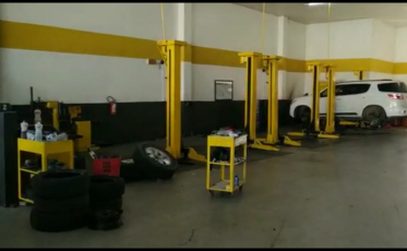 Educadores aliam teoria e prática nos cursos técnicos