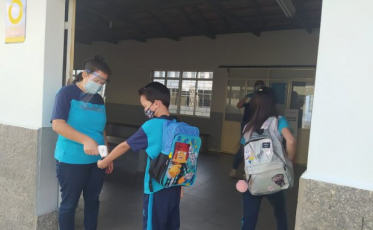 Rede estadual inicia ano letivo nas mais de mil escolas