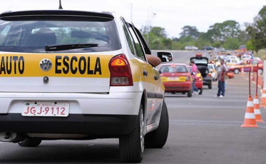 Em Içara, alunos esperam até 3 meses para poder fazer o teste final da CNH
