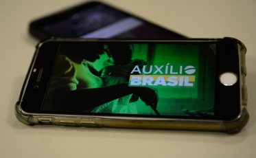 Caixa começa a pagar parcela de abril do Auxílio Brasil