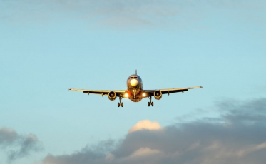 Passagens aéreas ficam mais baratas e média cai no Brasil