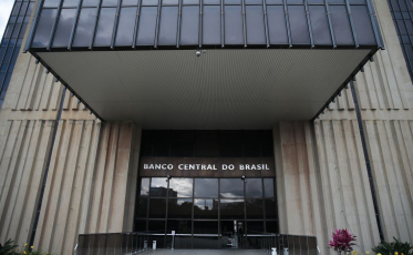 Mercado financeiro eleva projeção de inflação para 2023