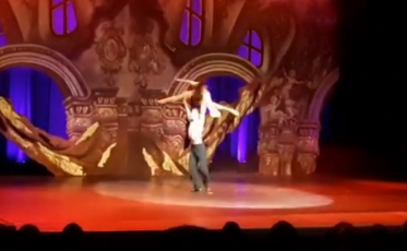 O Lago dos Cisnes encanta Criciúma (VÍDEO)