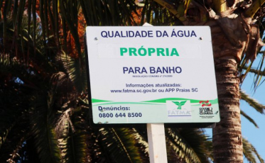 85% da costa catarinense própria para banho