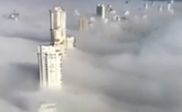 Neblina invade Balneário Camboriú