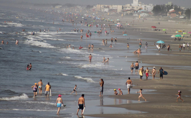 Mau cheiro nas praias de Arroio do Silva deve ser solucionado após o verão