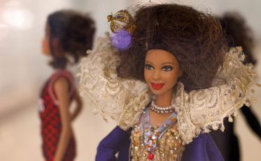 Criciúma Shopping recebe exposição “As Barbies de Vânio Tomé”