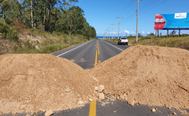 Acessos ao Rincão seguem bloqueados. Reclamações no Torneiro (VÍDEO)