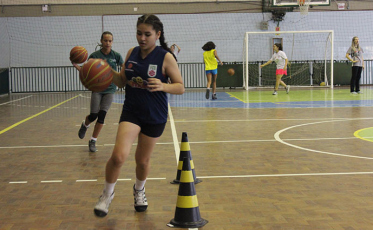 Basquete Satc recebe adversárias para garantir vaga na final estadual