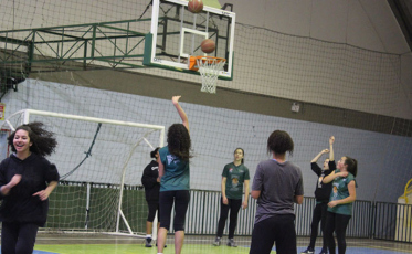 Basquete Satc na semifinal do Estadual sub-13