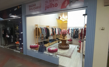 Bazar solidário da ex-vereadora Thati Teixeira segue até sábado