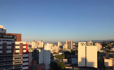 Antes da chegada de nova frente fria, temperatura chega a 30° nesta segunda