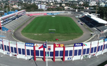 Rival do Tigre na Série C recebe doação da torcida para reformar gramado