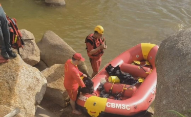 Corpo de Bombeiros segue na busca pela criança desaparecida em Pedras Grandes