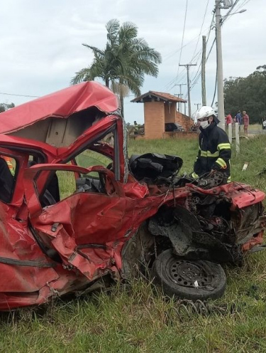 Colisão violenta deixa um morto e dois feridos em Balneário Rincão