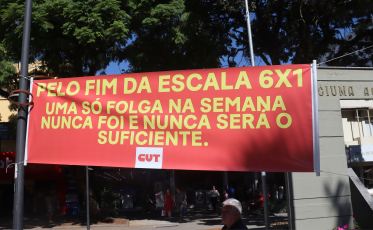 “Isso é papo de maluco para ganhar eleição”, dispara Renan Santos sobre escala 6x1