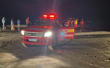 Bombeiros resgatam pescador no Balneário Rincão
