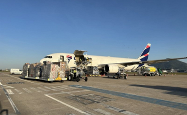 Aeroporto de Florianópolis é fechado temporariamente 