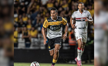 Joia da base: Thiaguinho ganha espaço e renova com o Tigre até 2028