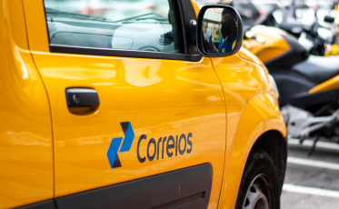 Correios firma acordo com TST para reduzir volume de processos judiciais