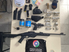 Criciúma: Após denúncia, homem é preso com maconha e armas de fogo