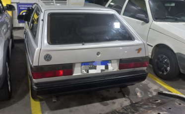 Criciúma: Com veículo furtado, casal é preso no bairro Rio Maina