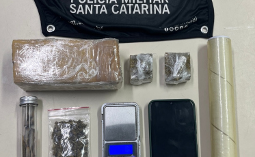 Criciúma: homem é preso com mais de 400 gramas de maconha em residência