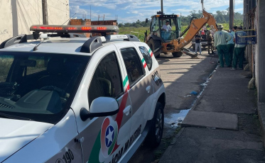 PM prende três pessoas por furto de luz e água em Criciúma