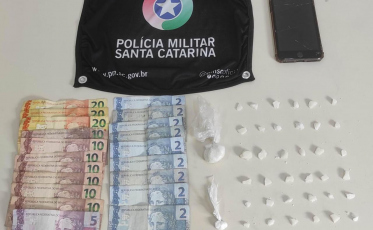 Adolescente de 16 anos é apreendido pela terceira vez no ano por tráfico de drogas em Criciúma