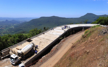  “A obra está a passo de tartaruga”, prefeito de Timbé do Sul sobre a BR-285, na Serra da Rocinha