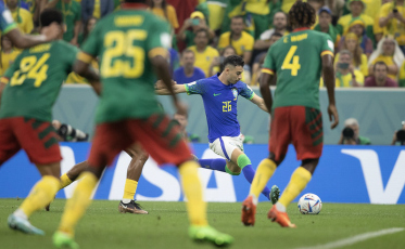 Com gol nos acréscimos, Brasil é derrotado pelo Camarões