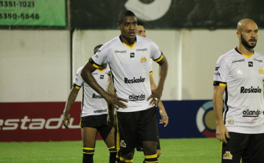 Tigre perde mais uma: 3 a 1 em Brusque